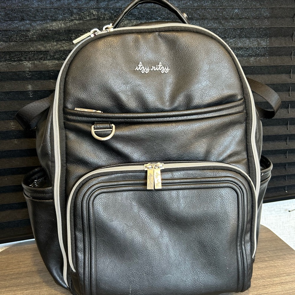 Itzy Ritzy black diaper Backpack